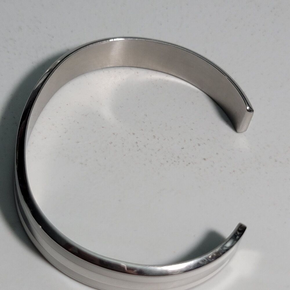 Daniel Wellington Silver And White Cuff Bracelet - Picture 3 of 6